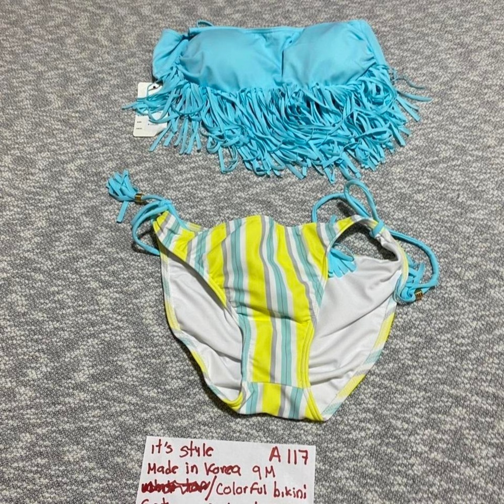 coloured bikini set with top/bottoms Korea size 9M=girl 7-8 years old. SKU-A117